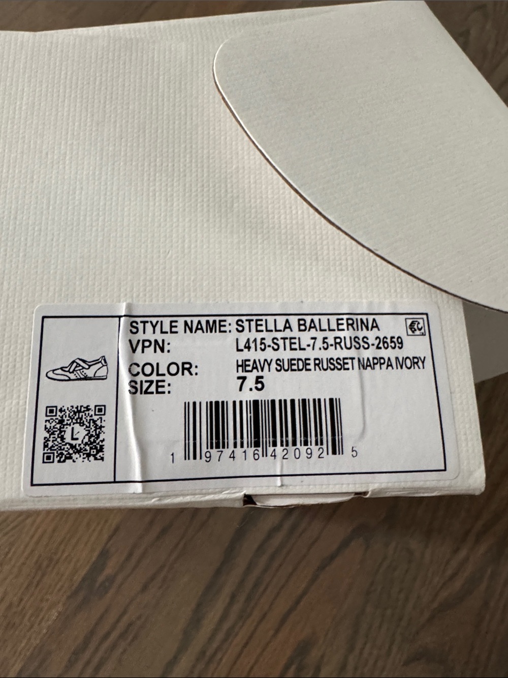 Larroude Stella ballerina Tan Sneakers new in box russet 7.5 - Picture 7 of 7